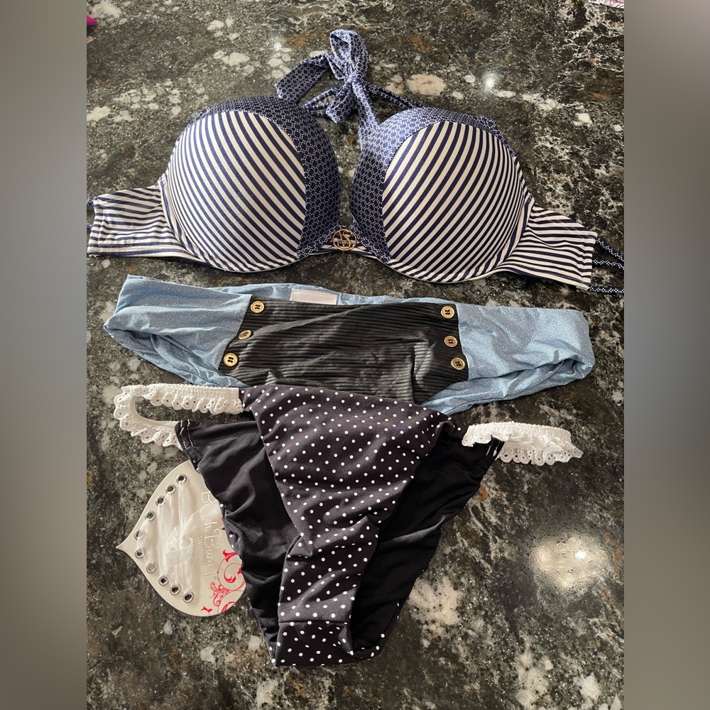 Victoria’s secret’s bikini bombshell 34D and beach bunny XL bottoms( fit like M)